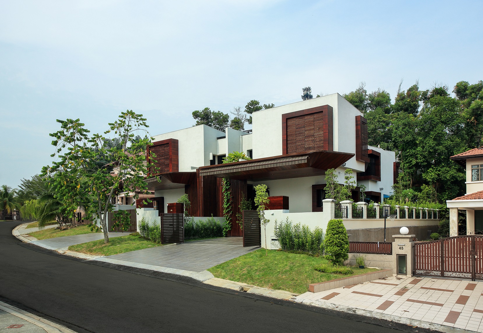 Nature’s Ark–Twin Villa Residences - Construction Plus Asia