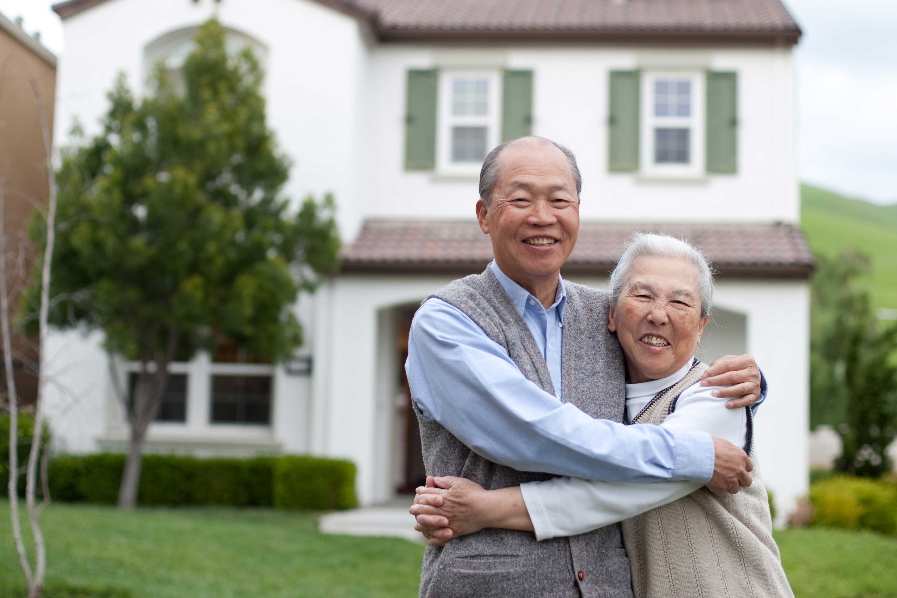 Пожилые азиаты. Счастливые азиатские старики. Пожилые японцы. Пенсионеры азиаты. Старик Азиат.